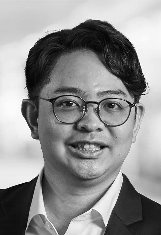 Hang Xue Yi, Deputy CEO
